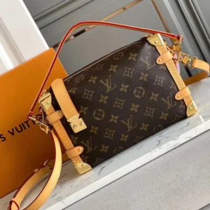 Louis Vuitton Monogram M46358