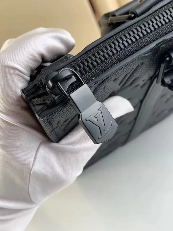 Louis Vuitton Sac Plat M59960 - Image 3