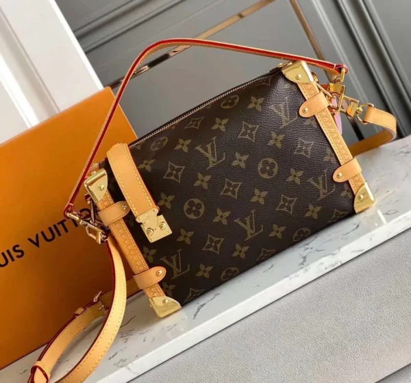 Louis Vuitton Monogram M46358