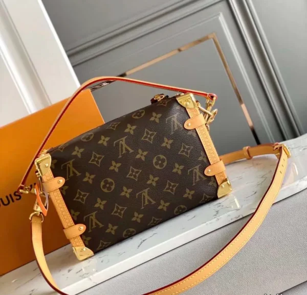 Louis Vuitton Monogram M46358 - Image 3