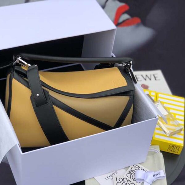 Loewe Women Puzzle Graphic Bag Cereal/Leaf in Classic Calf - Image 5