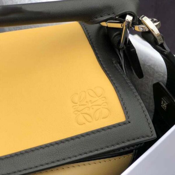 Loewe Women Puzzle Graphic Bag Cereal/Leaf in Classic Calf - Image 2