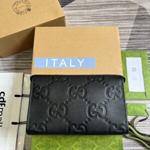 Gucci GG Supreme Clutch 739490